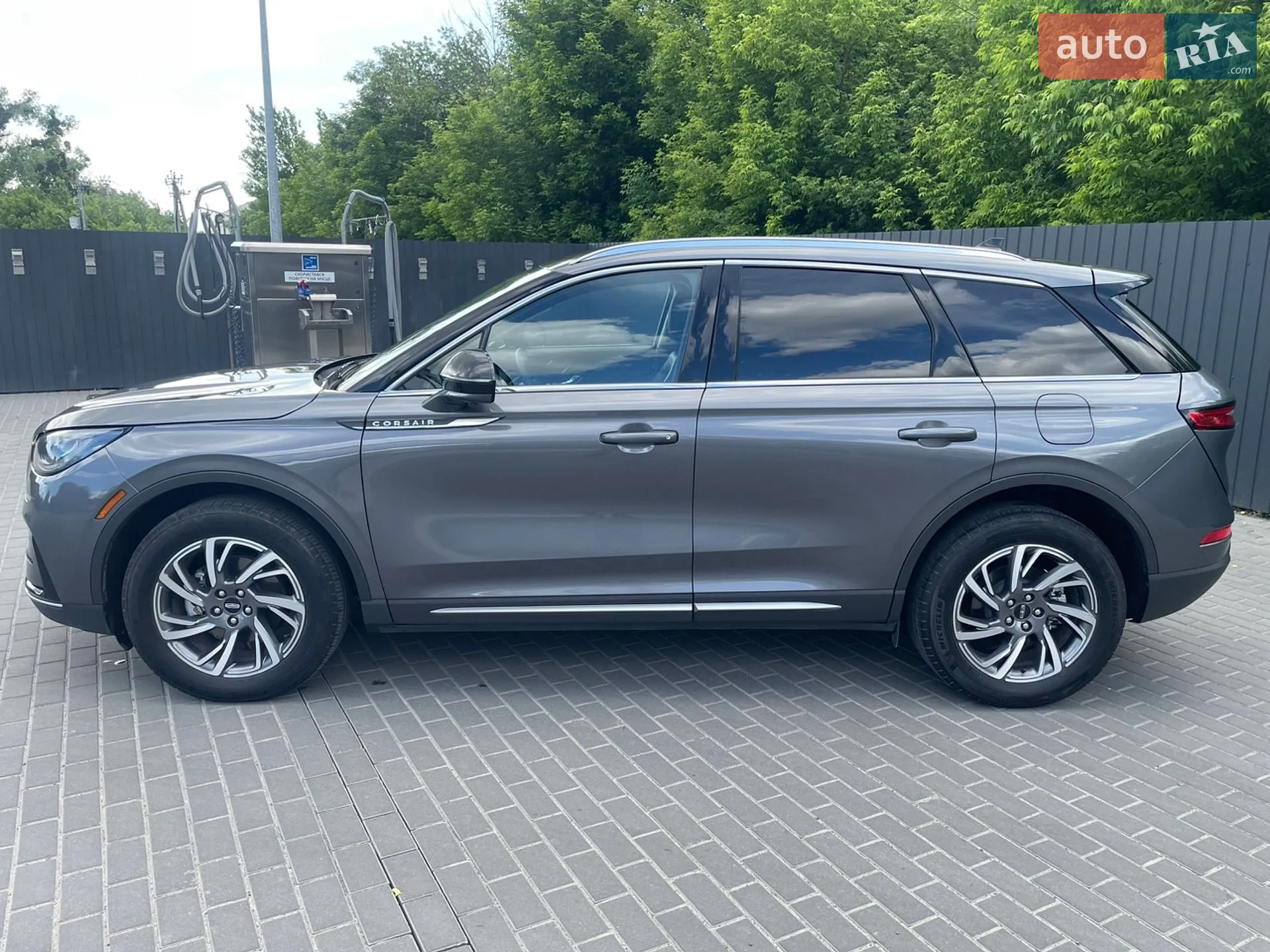 2023 Lincoln Corsair - мініатюра 3