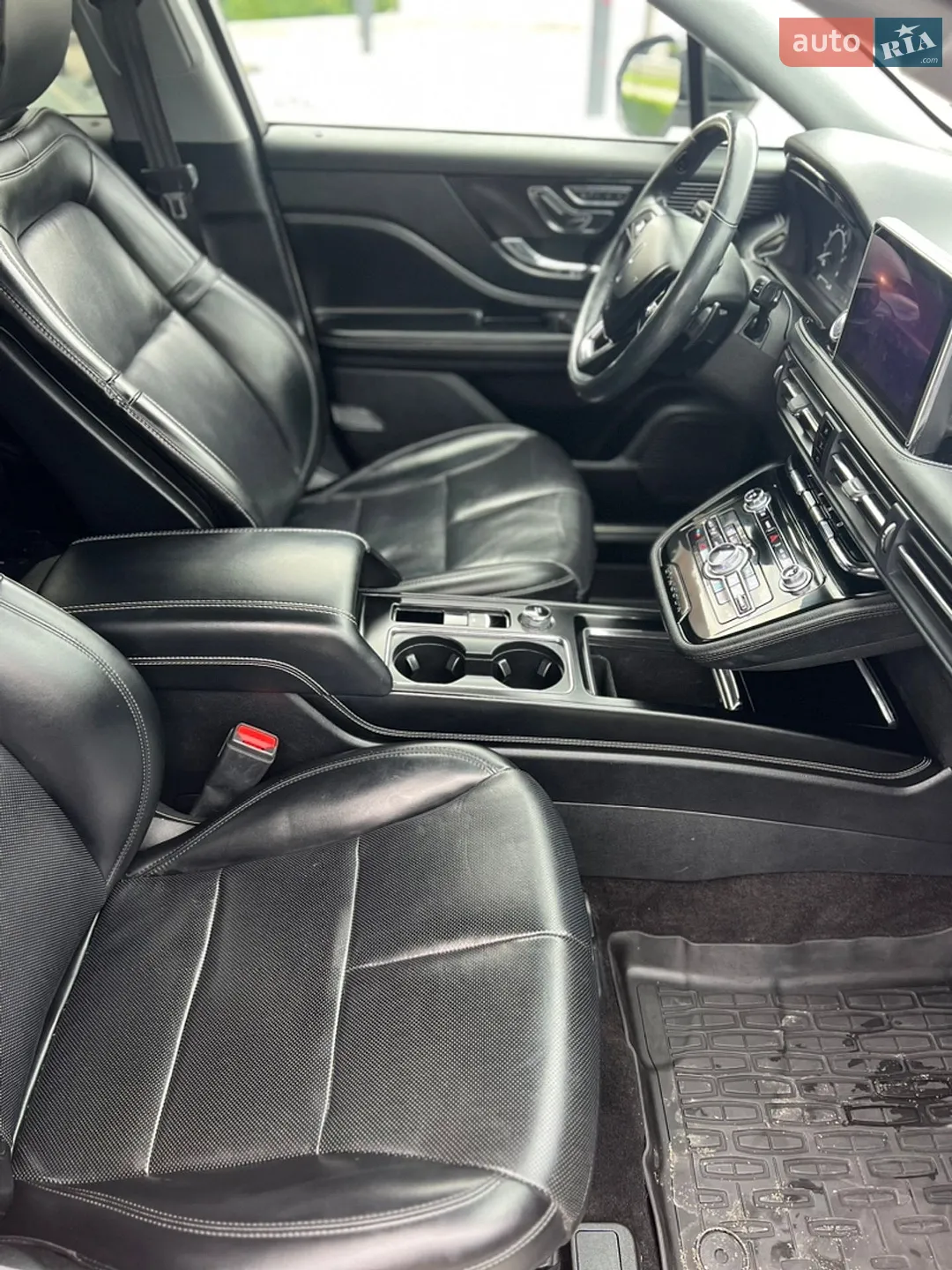 2020 Lincoln Corsair - мініатюра 12