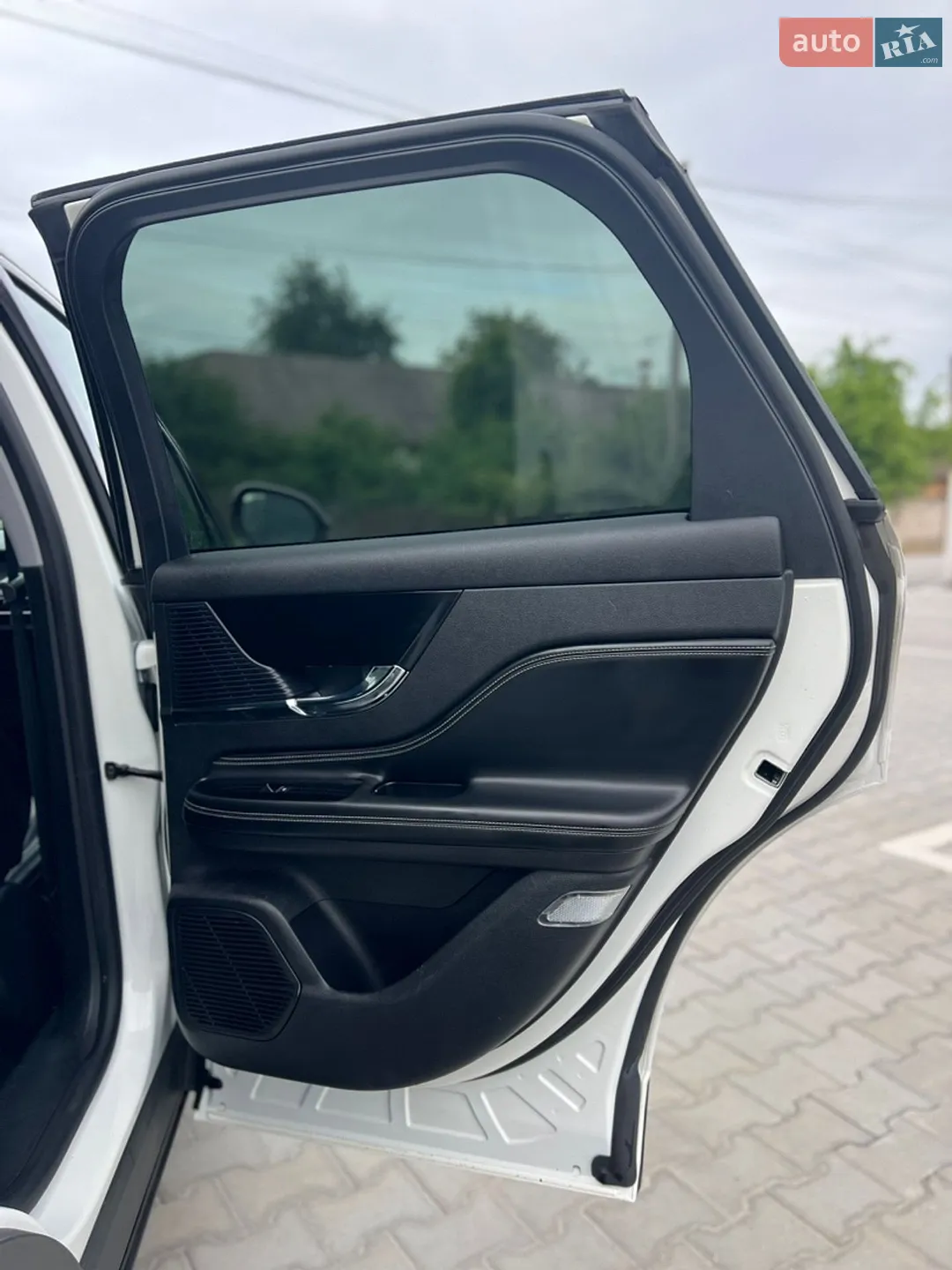 2020 Lincoln Corsair - мініатюра 17