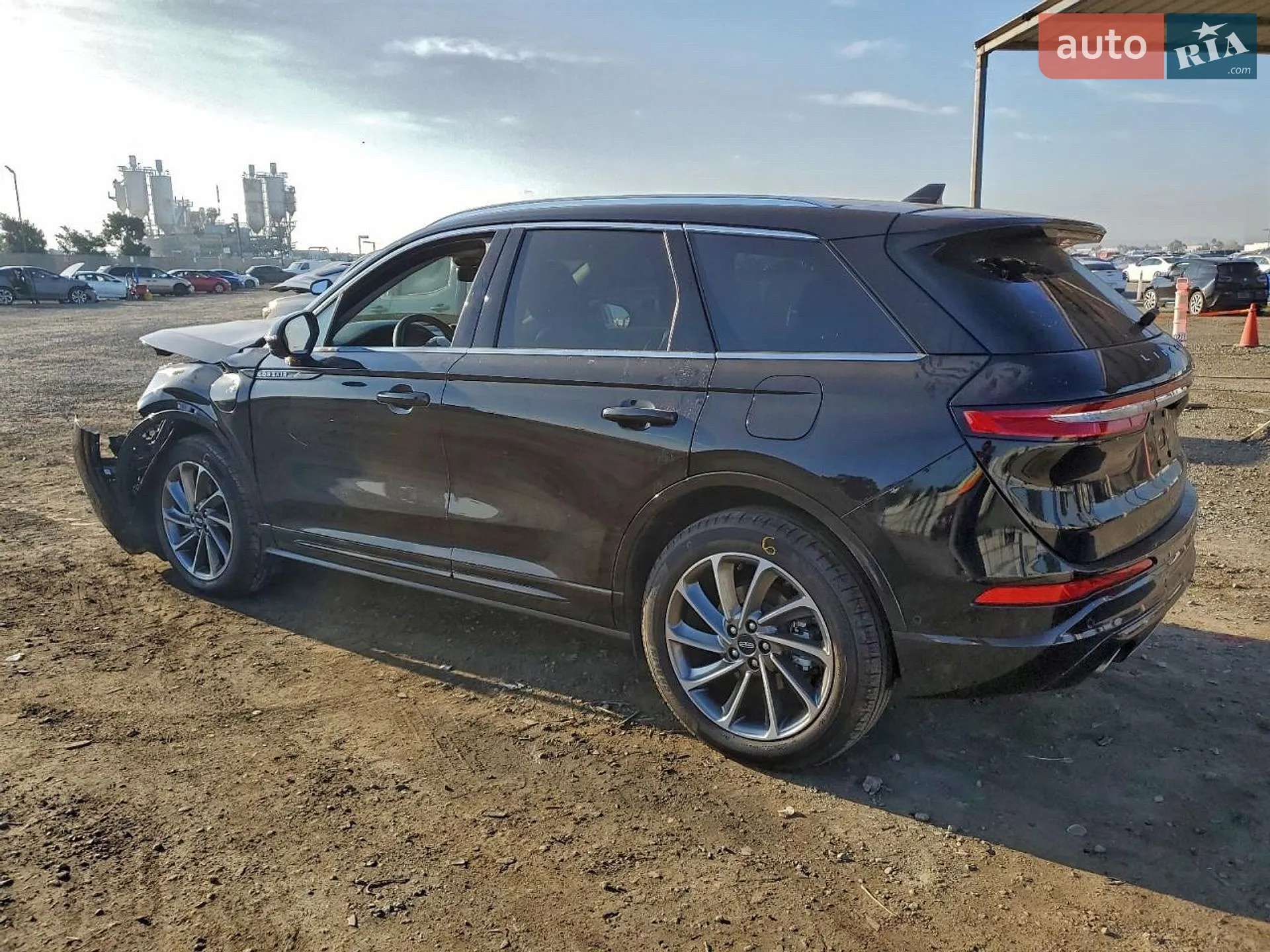 2022 Lincoln Corsair - мініатюра 4