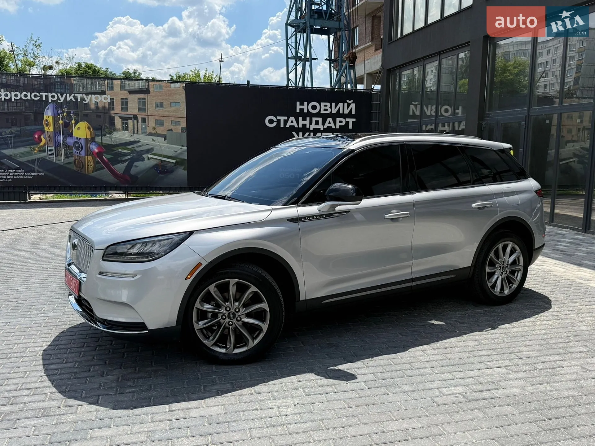 2021 Lincoln Corsair - мініатюра 4