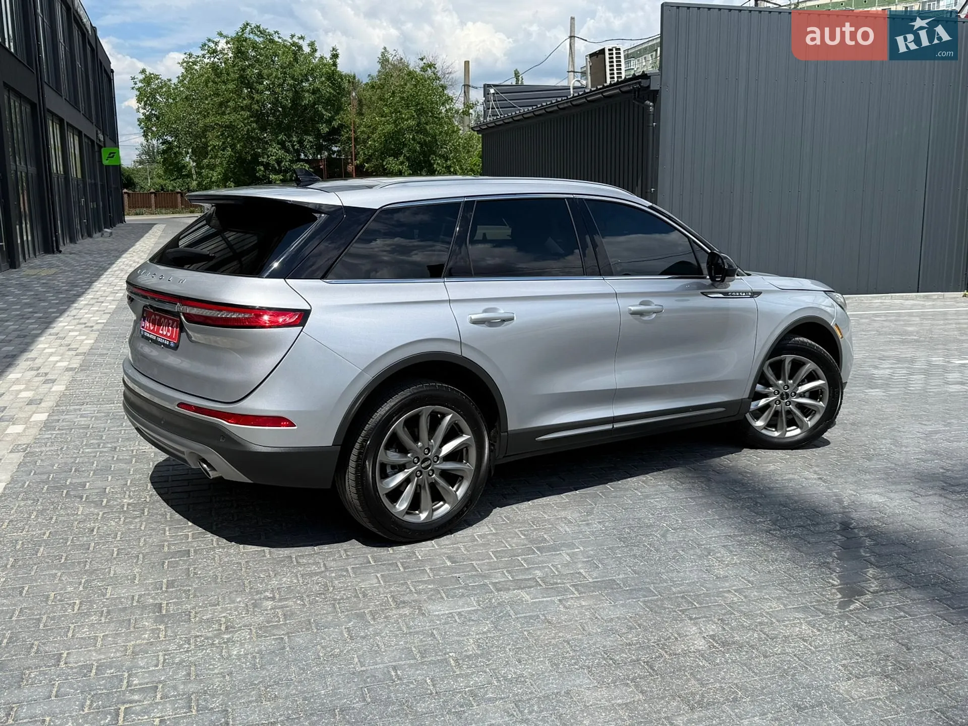 2021 Lincoln Corsair - мініатюра 12