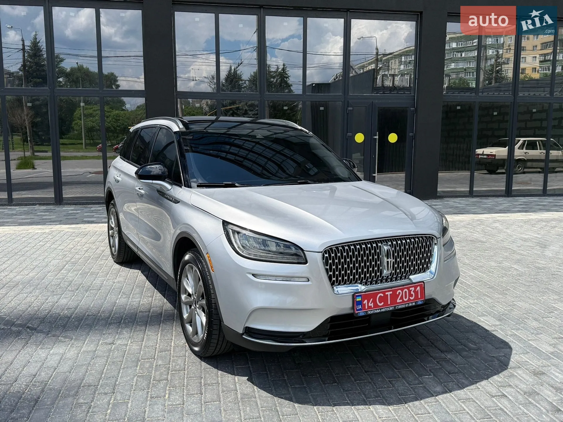 2021 Lincoln Corsair - мініатюра 15