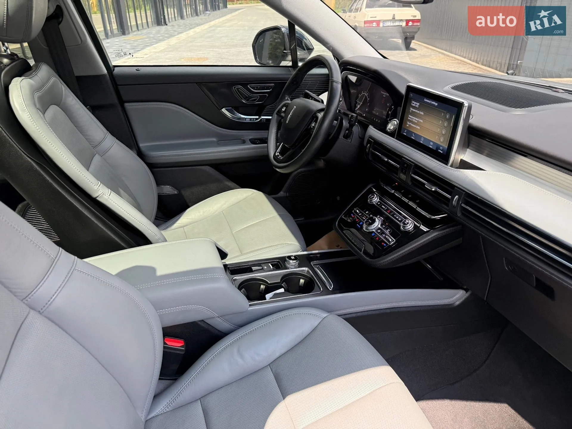 2021 Lincoln Corsair - мініатюра 34