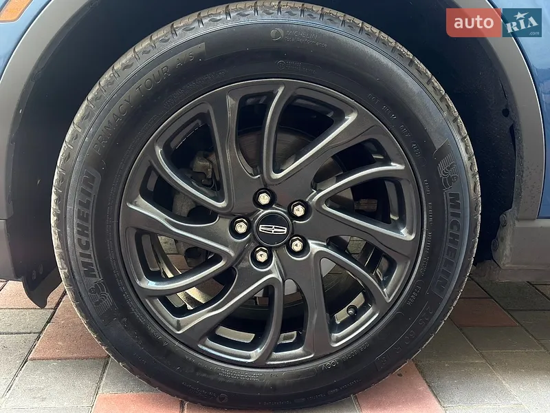 Lincoln Corsair 2019 VIN 5LMCJ1D94LUL07105 фото оголошення 57 з 91