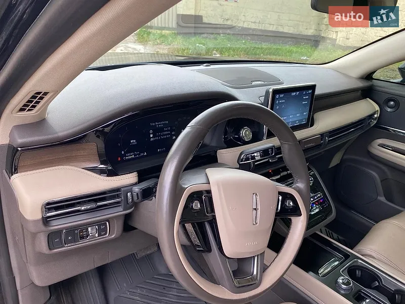 Lincoln Corsair 2022 VIN 5LMCJ2C95NUL35375 фото оголошення 11 з 69