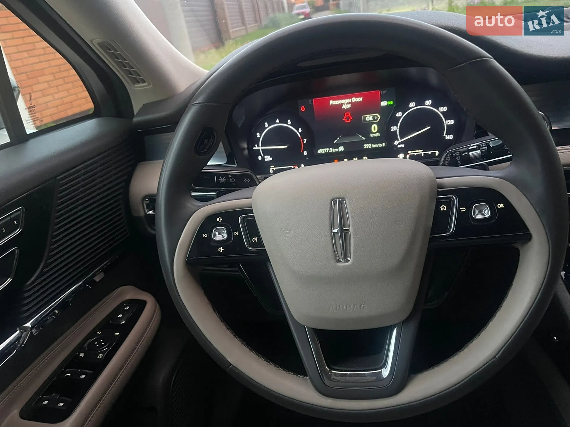 2022 Lincoln Corsair - мініатюра 20