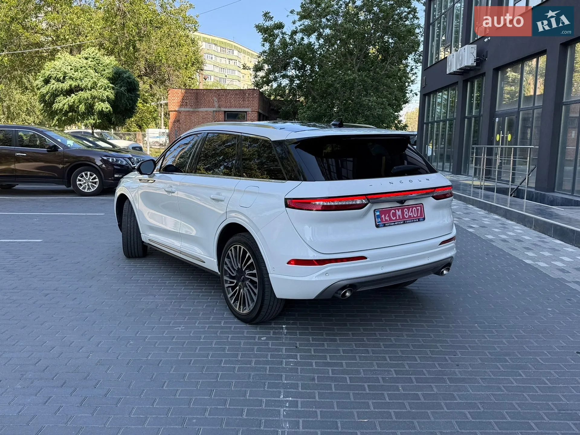 2021 Lincoln Corsair - мініатюра 8