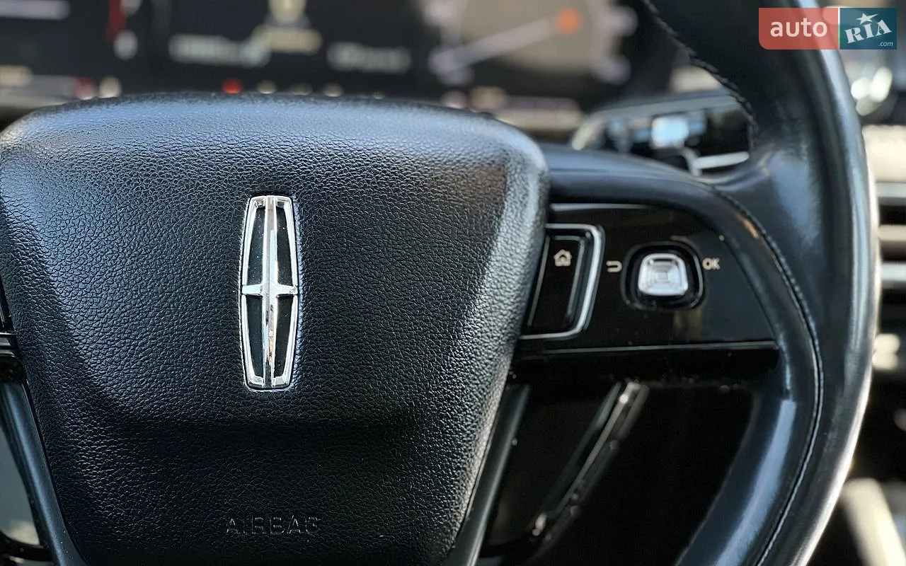 2021 Lincoln Corsair - мініатюра 13