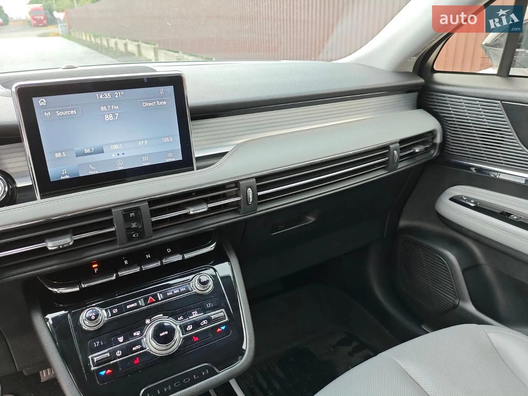 2019 Lincoln Corsair - мініатюра 20