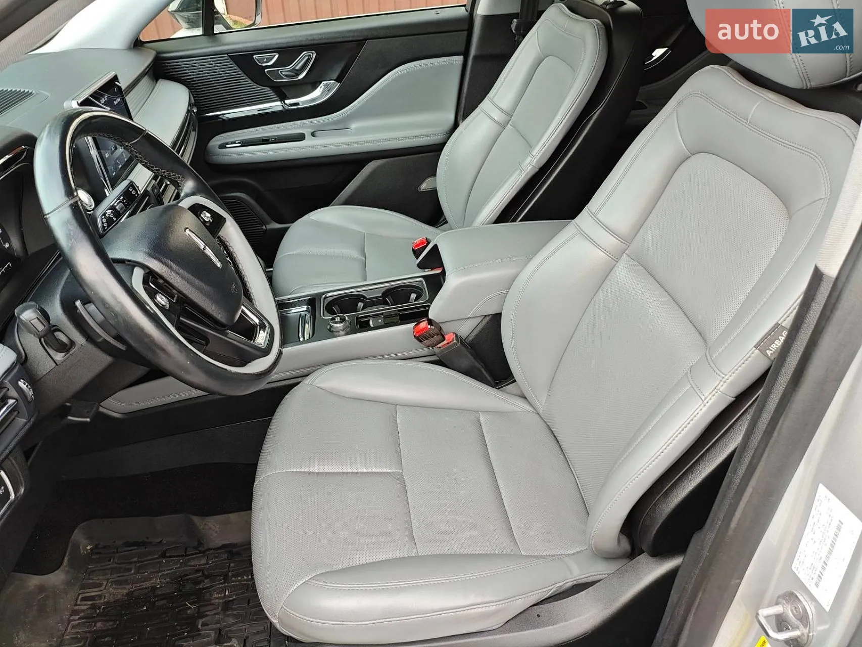 2019 Lincoln Corsair - мініатюра 18