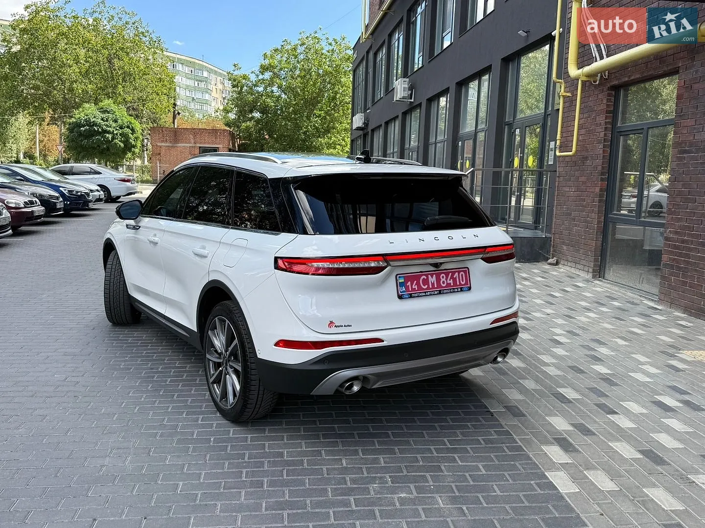 2020 Lincoln Corsair - мініатюра 8