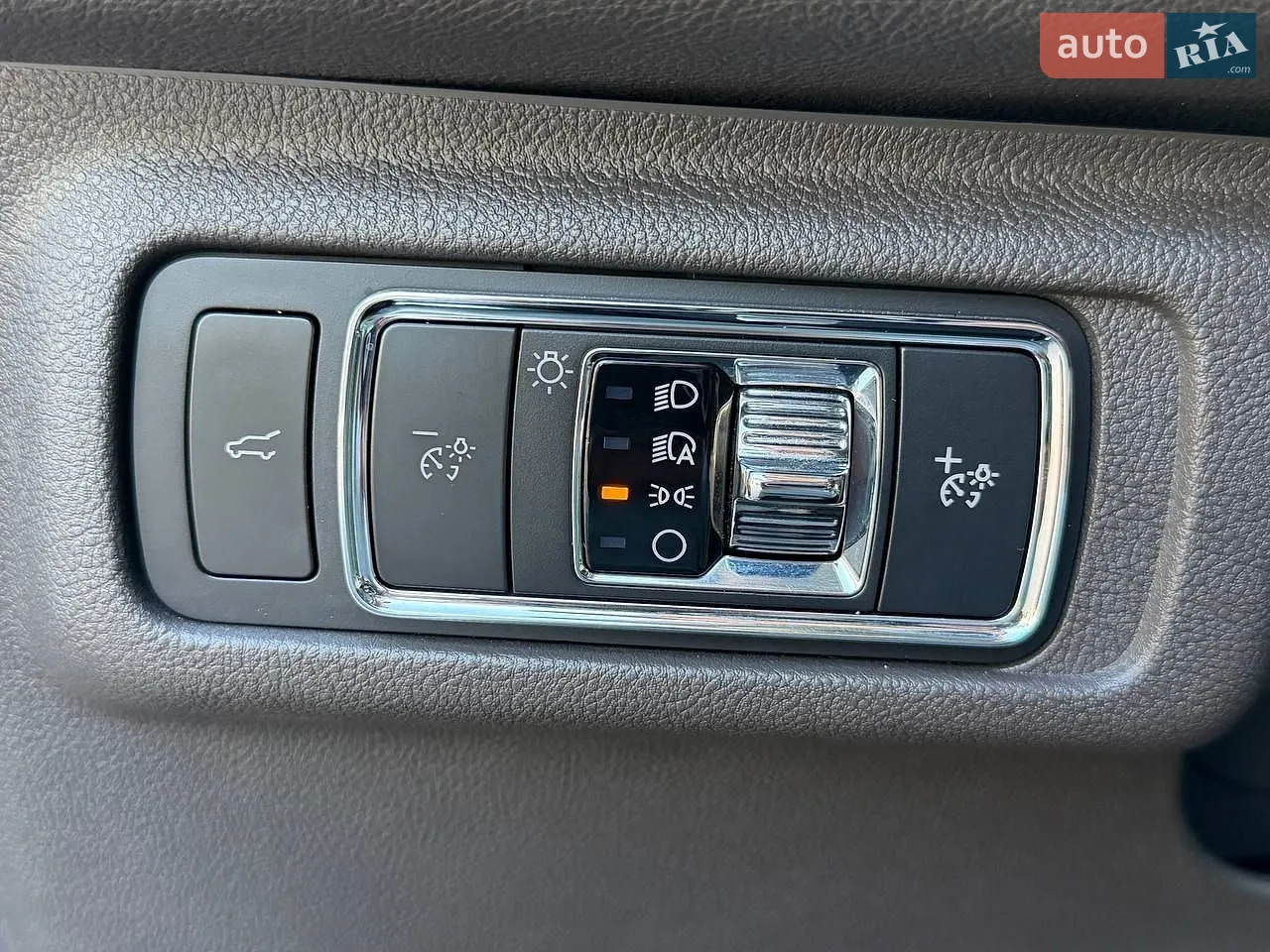 2020 Lincoln Corsair - мініатюра 18