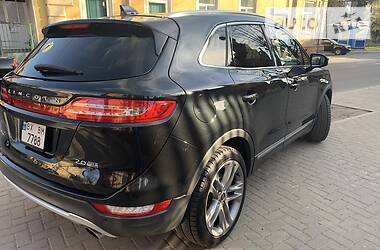 Позашляховик / Кросовер Lincoln MKC 2014 в 