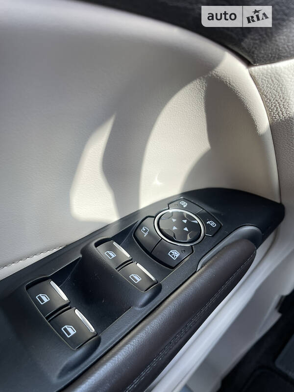 Внедорожник / Кроссовер Lincoln MKC 2016 в Львове