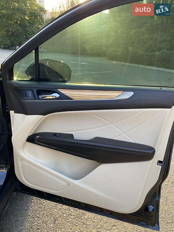 Позашляховик / Кросовер Lincoln MKC 2014 в Одесі