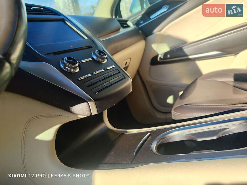 Позашляховик / Кросовер Lincoln MKC 2015 в Києві