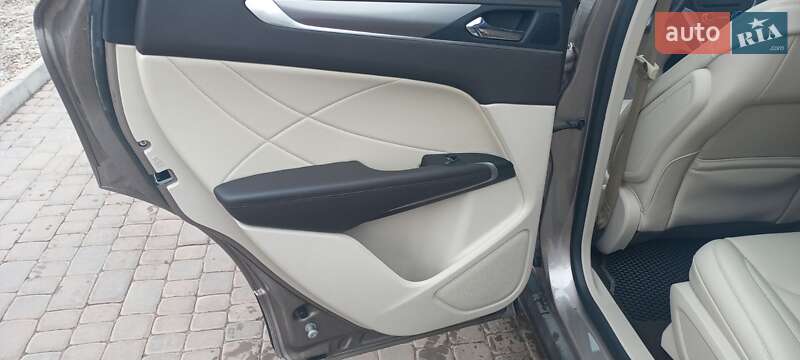 Внедорожник / Кроссовер Lincoln MKC 2019 в Кривом Роге
