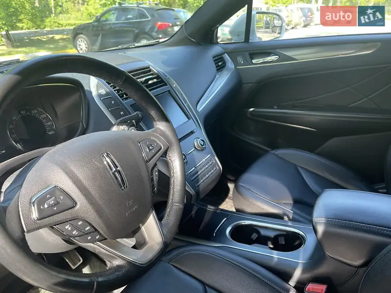 Lincoln MKC 2017 VIN 5LMCJ1C98HUL47194 фото оголошення 12 з 46