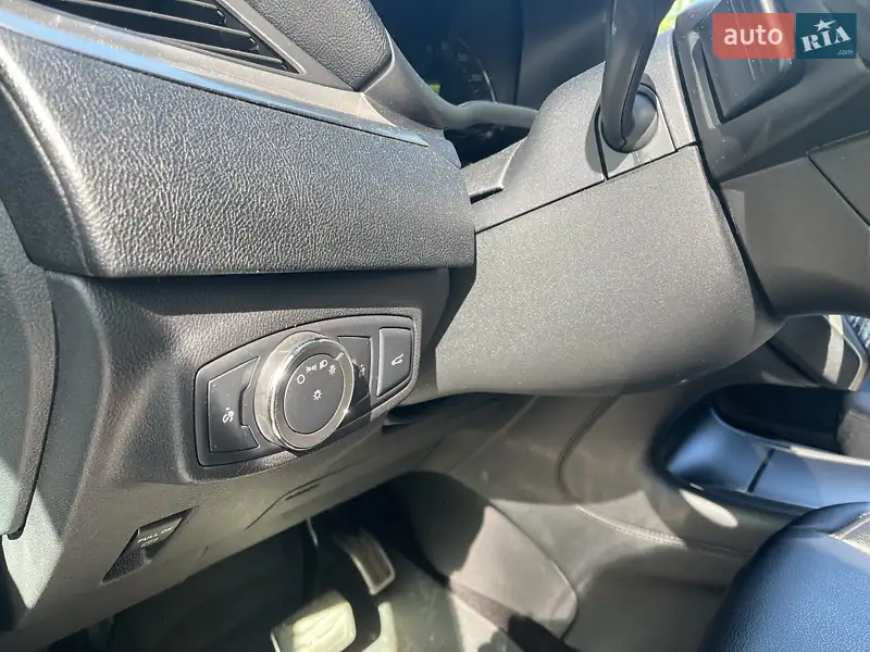 Lincoln MKC 2017 VIN 5LMCJ1C98HUL47194 фото оголошення 19 з 46