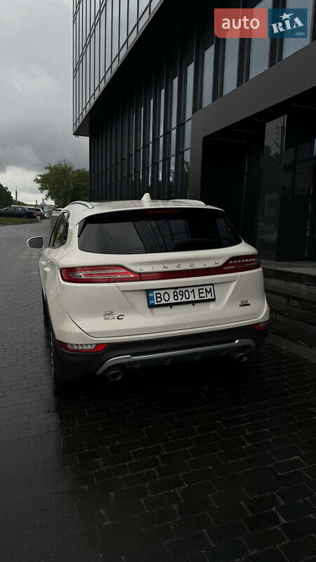 Внедорожник / Кроссовер Lincoln MKC 2016 в Львове