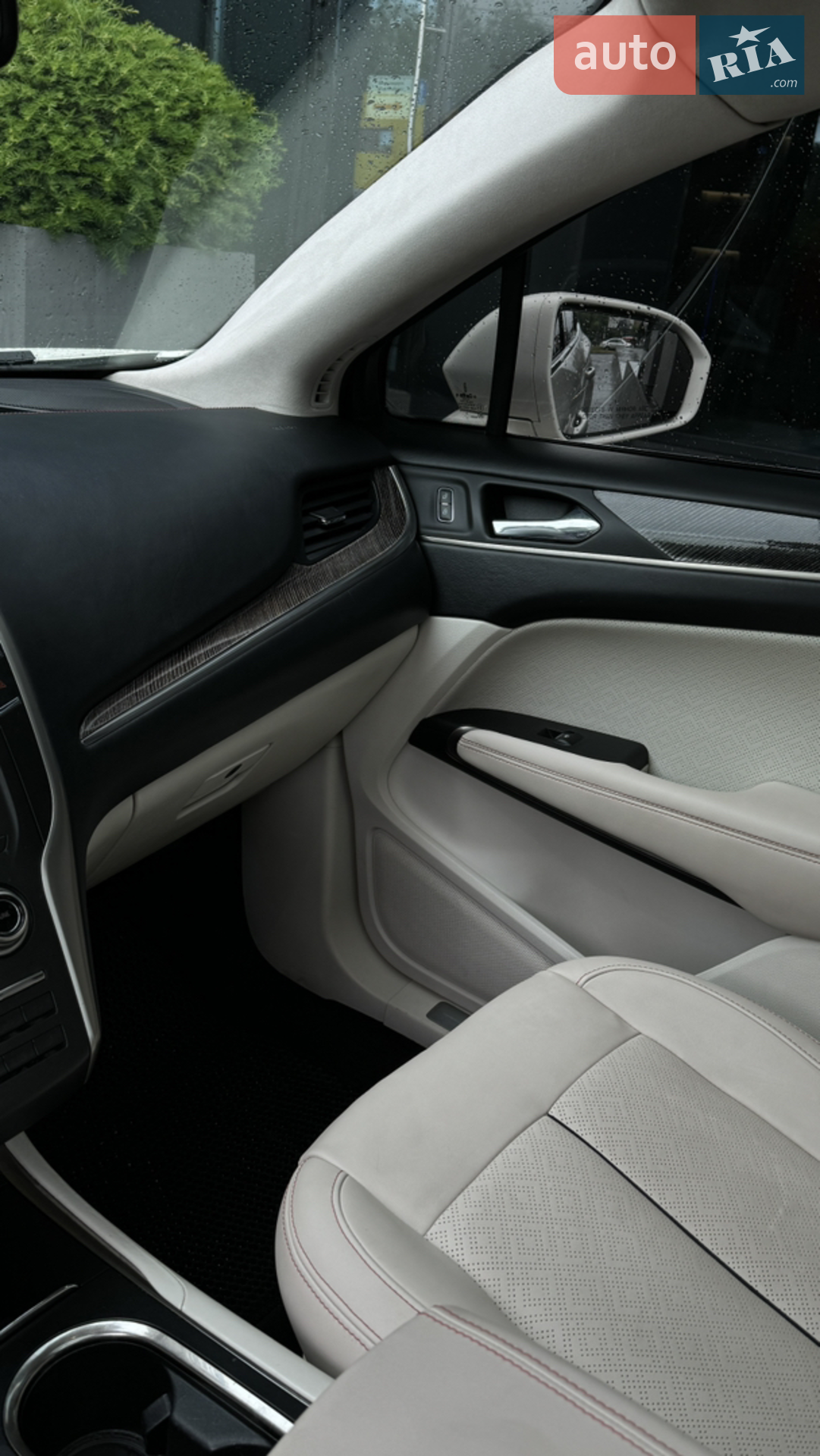 2016 Lincoln MKC - мініатюра 16