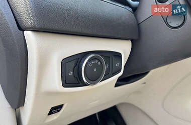 Внедорожник / Кроссовер Lincoln MKC 2015 в 