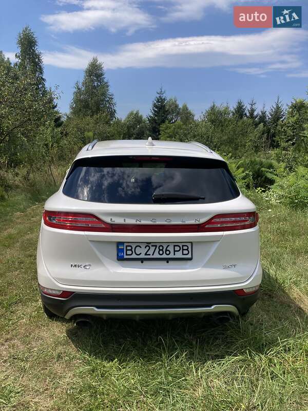 Позашляховик / Кросовер Lincoln MKC 2016 в Шептицькому