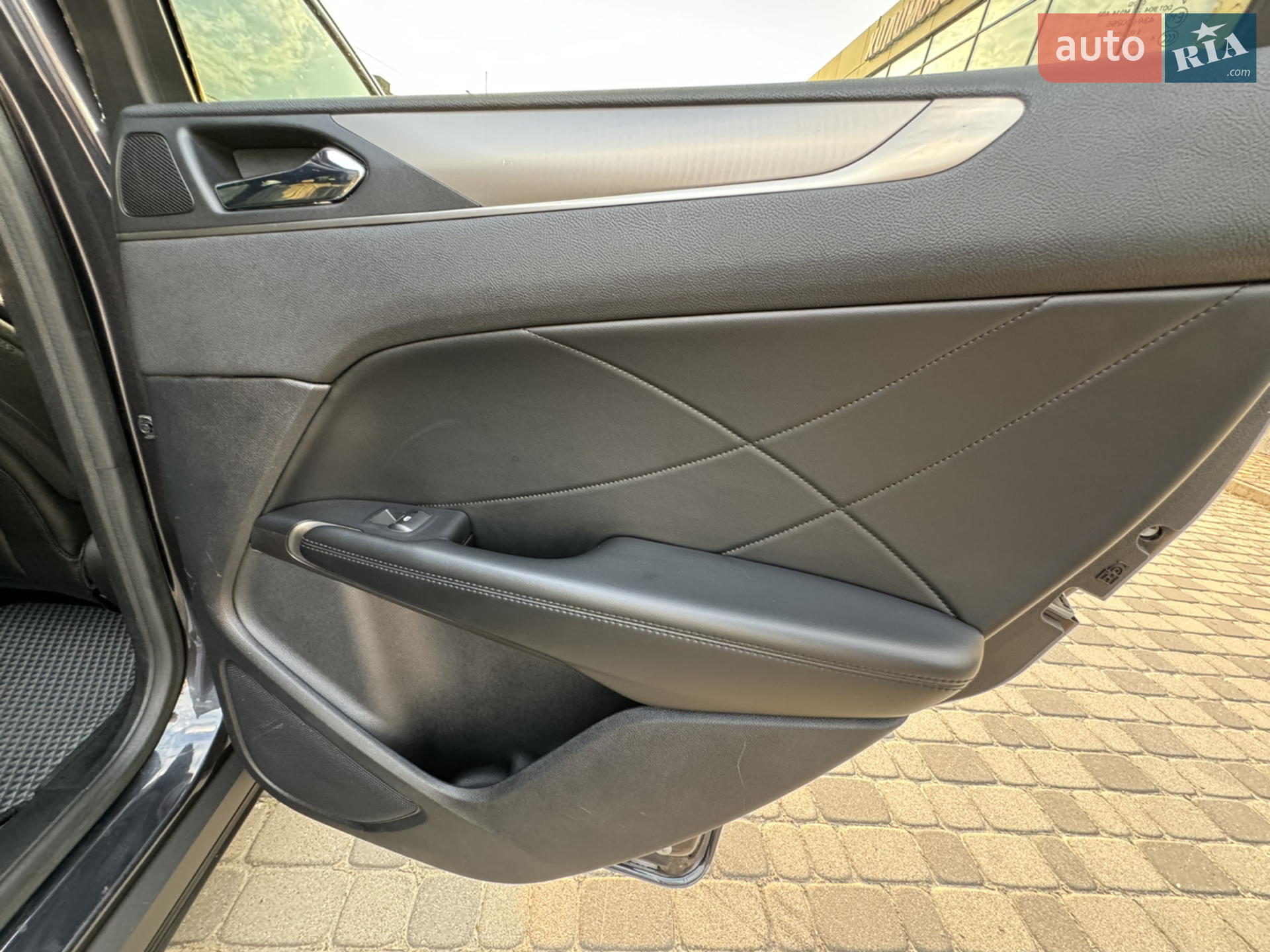 2015 Lincoln MKC - мініатюра 4