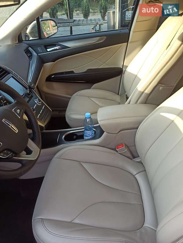 Внедорожник / Кроссовер Lincoln MKC 2018 в Полтаве