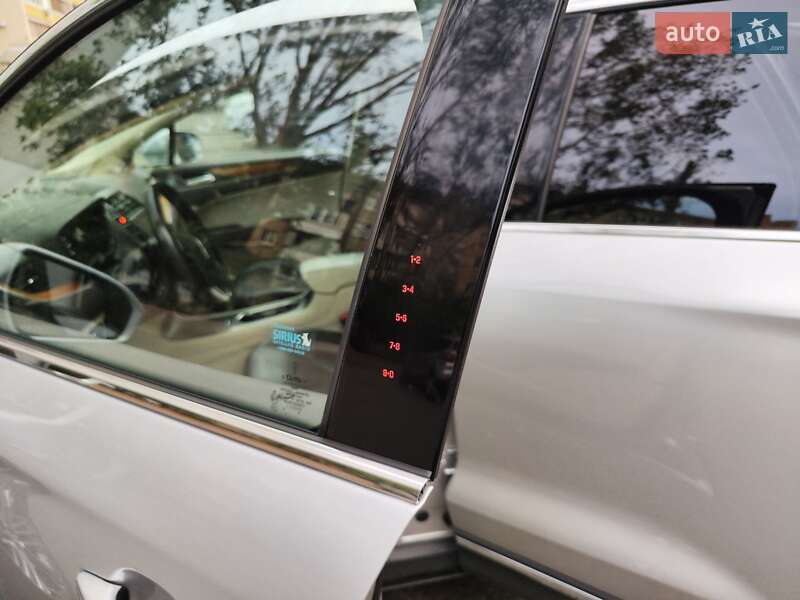 Позашляховик / Кросовер Lincoln MKC 2015 в Києві