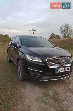 Внедорожник / Кроссовер Lincoln MKC 2019 в 