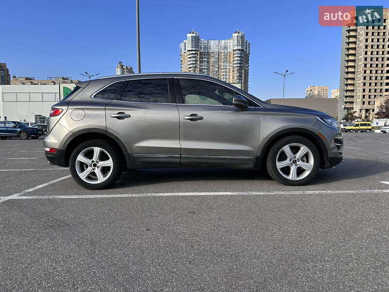 Позашляховик / Кросовер Lincoln MKC 2017 в Києві