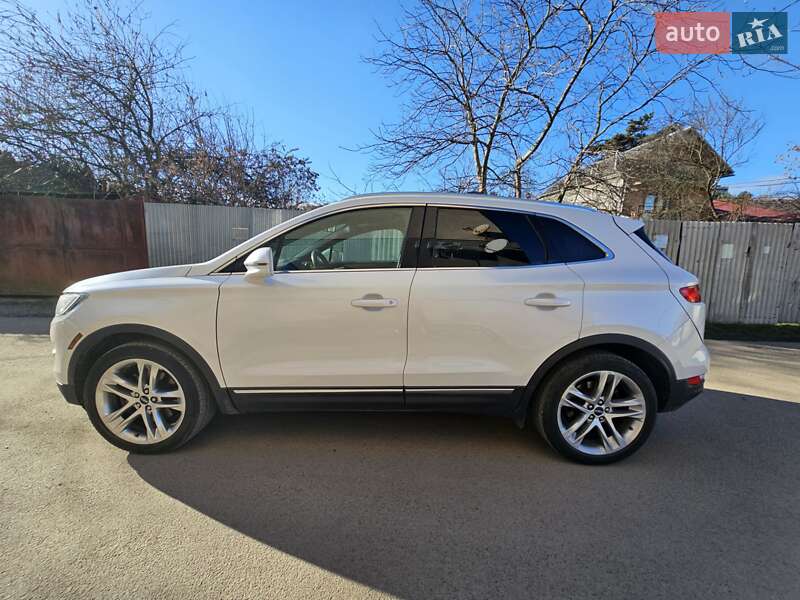 Внедорожник / Кроссовер Lincoln MKC 2015 в Ужгороде