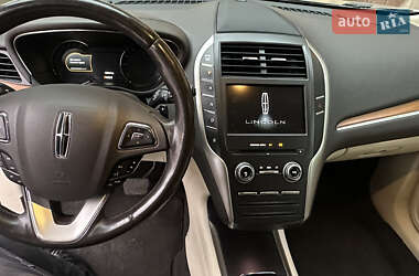 Внедорожник / Кроссовер Lincoln MKC 2015 в 