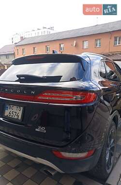 Внедорожник / Кроссовер Lincoln MKC 2014 в 