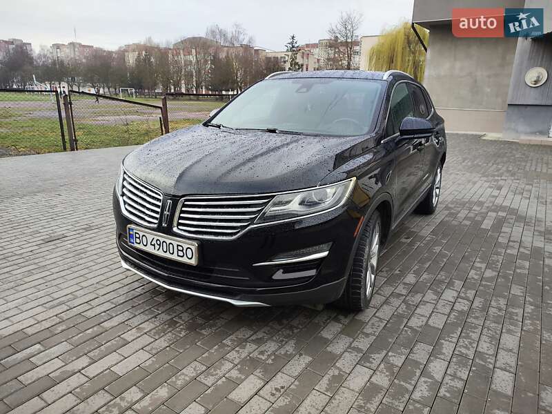 Позашляховик / Кросовер Lincoln MKC 2016 в 