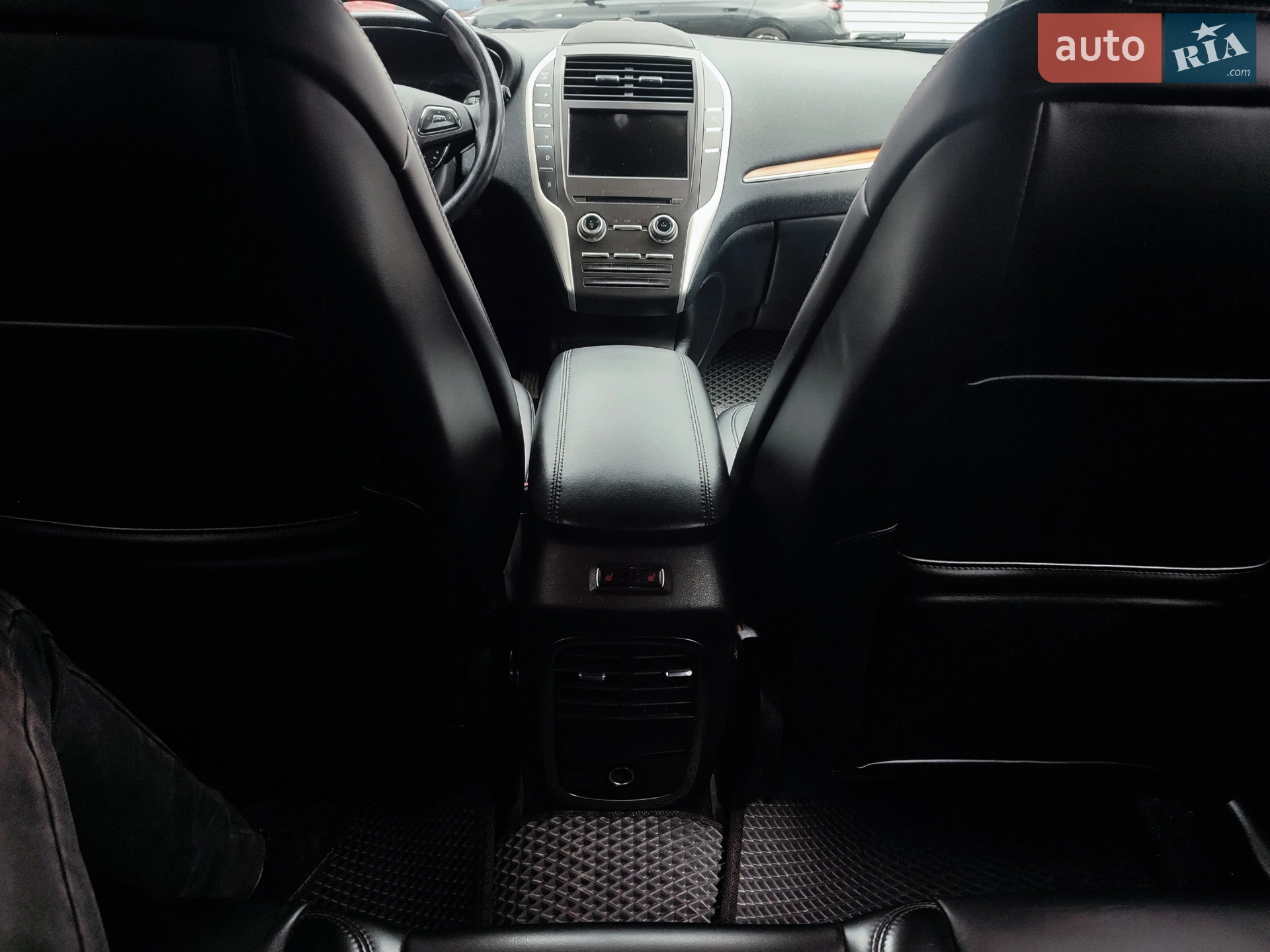 2016 Lincoln MKC - мініатюра 16