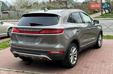 Внедорожник / Кроссовер Lincoln MKC 2016 в 
