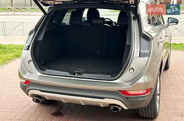 Внедорожник / Кроссовер Lincoln MKC 2016 в 