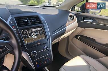 Внедорожник / Кроссовер Lincoln MKC 2016 в 