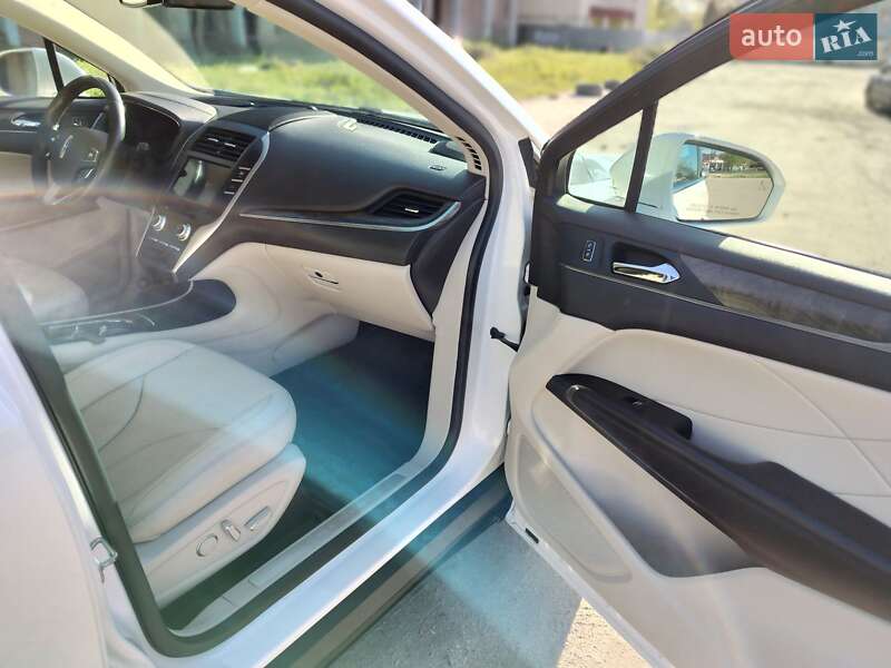Внедорожник / Кроссовер Lincoln MKC 2018 в Тернополе