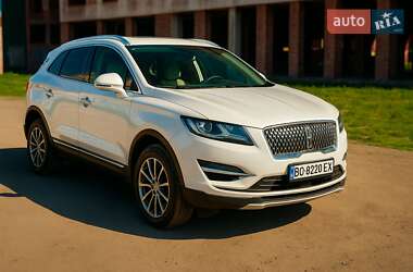 Внедорожник / Кроссовер Lincoln MKC 2018 в 