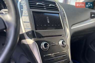 Внедорожник / Кроссовер Lincoln MKC 2017 в 
