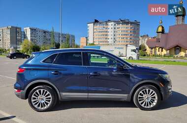 Позашляховик / Кросовер Lincoln MKC 2014 в 