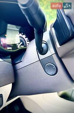 Позашляховик / Кросовер Lincoln MKC 2014 в 