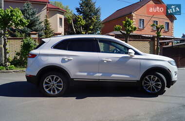 Внедорожник / Кроссовер Lincoln MKC 2017 в 