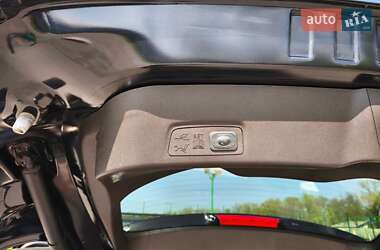 Позашляховик / Кросовер Lincoln MKC 2014 в 