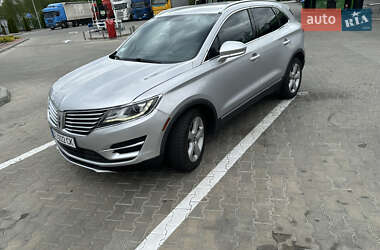 Позашляховик / Кросовер Lincoln MKC 2015 в 