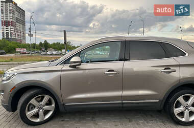 Позашляховик / Кросовер Lincoln MKC 2015 в 